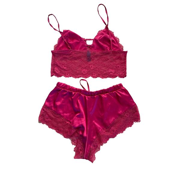 Fashion Nova - Dream Of Me Two Piece PJ Set in Red - Picture 2 of 3